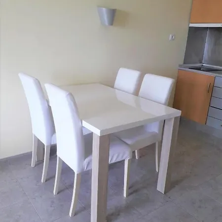 Apartment Sea&sun 3 *